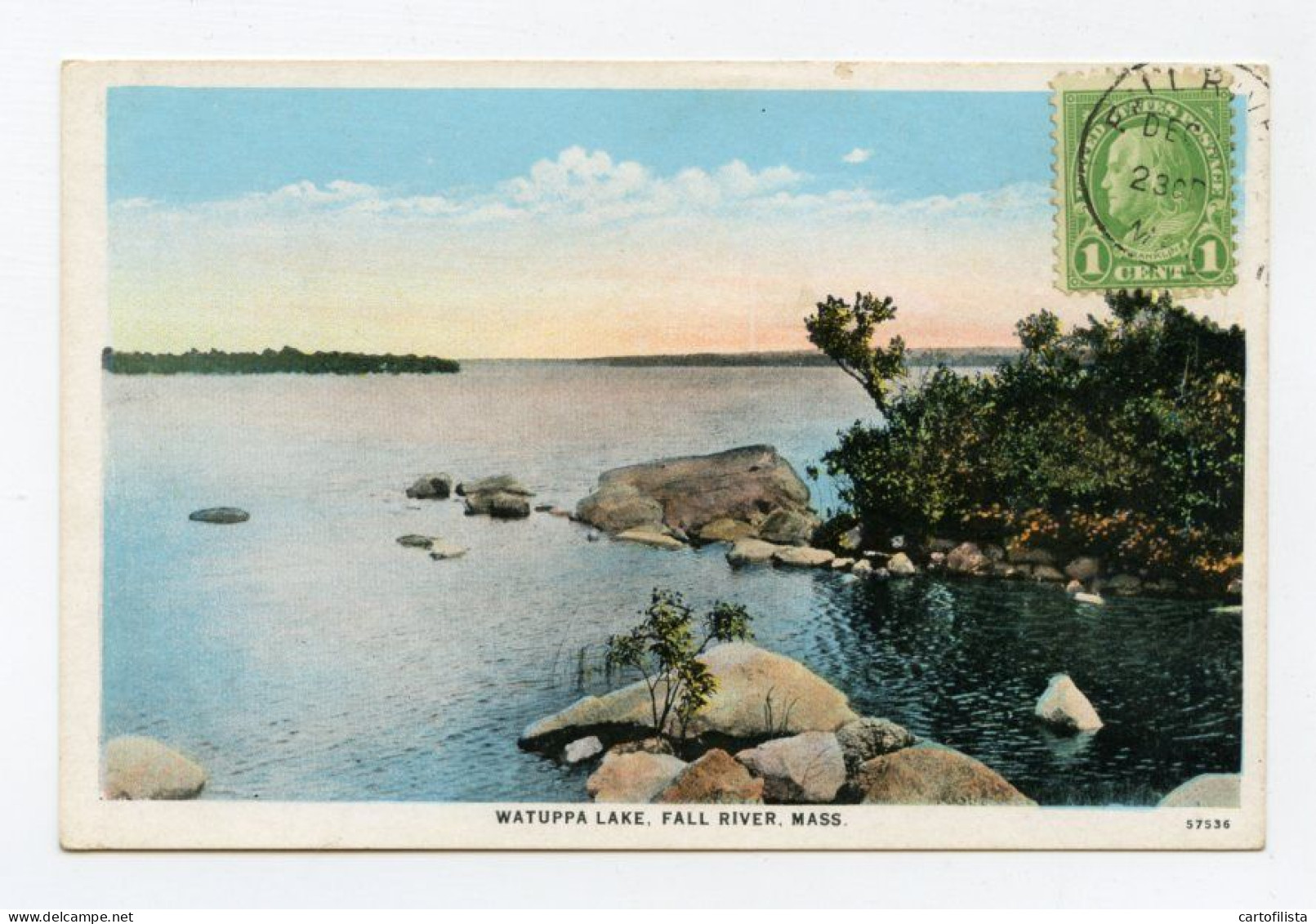 FALL RIVER, Massachusetts - Watuppa Lake  ( 2 Scans ) - Fall River
