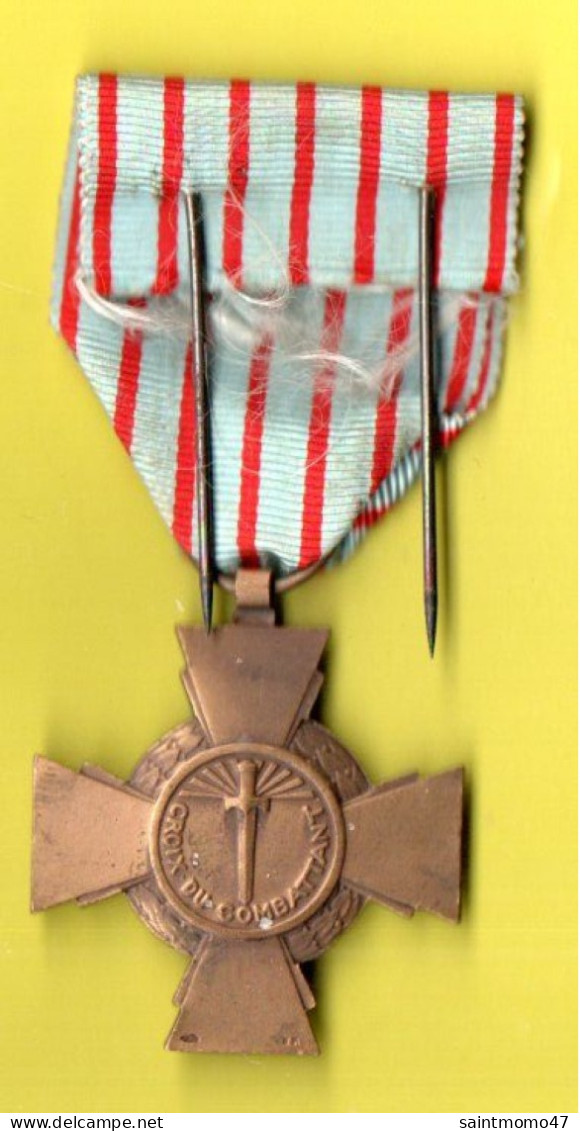 MILITARIA . RÉPUBLIQUE FRANCAISE . CROIX DU COMBATTANT - Réf. N°139M - - France