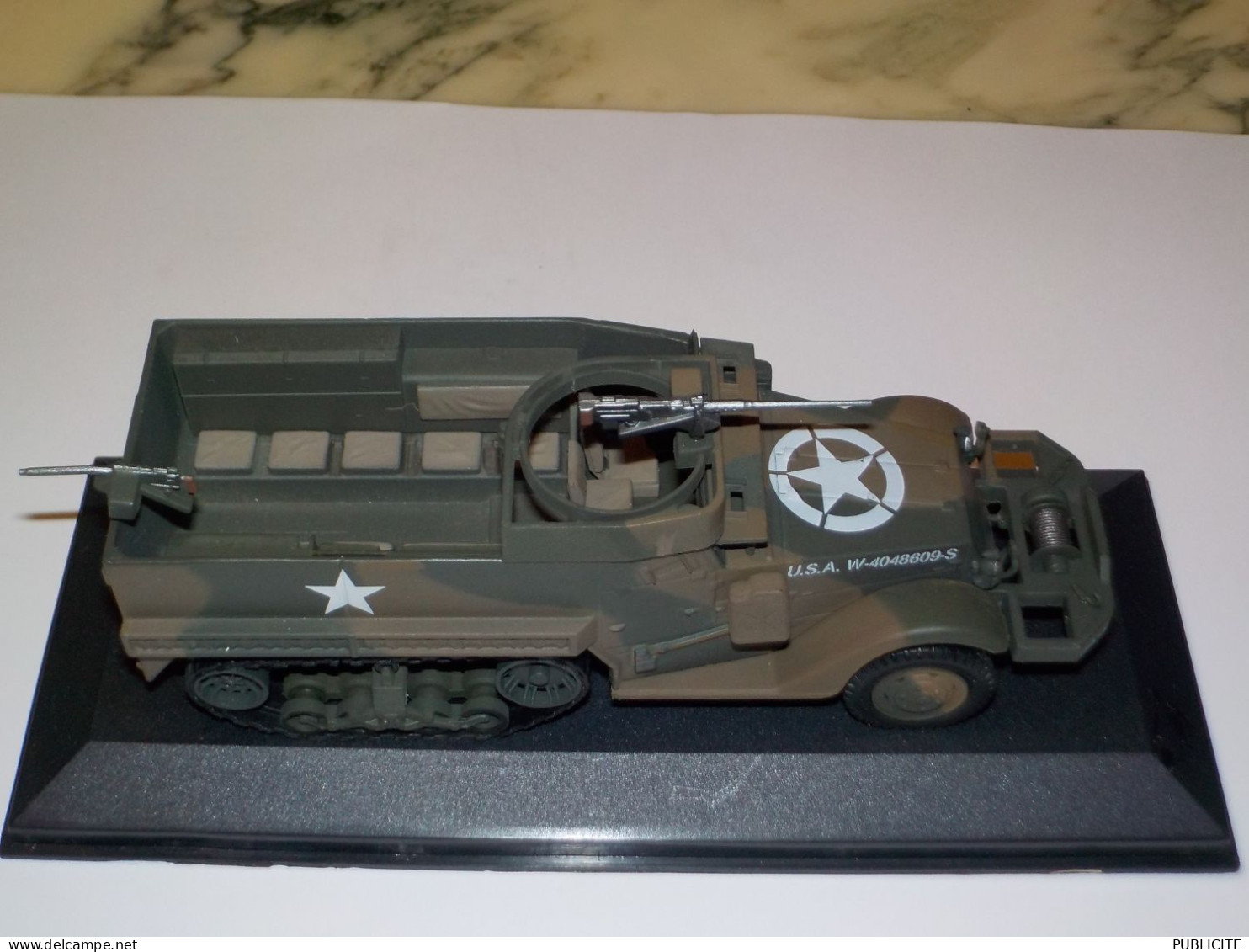 Miniature 1/43 M3a1 Half Track 1945 - Militares