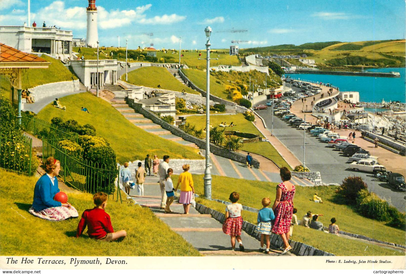 Postcard United Kingdom England Devon > Plymouth Hoe Terraces - Plymouth