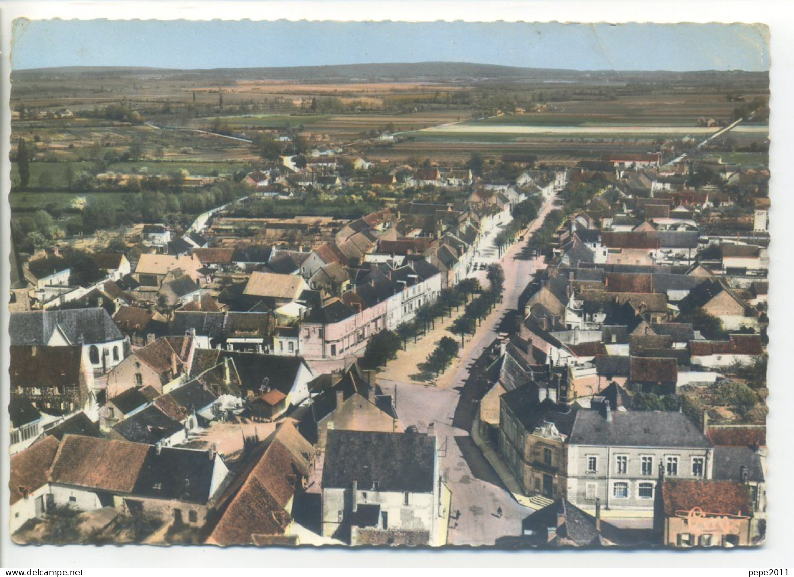 CPSM 18 Cher BAUGY - Vue Générale Aérienne Du Centre - Place Rue Sully - Peu Commune - Baugy