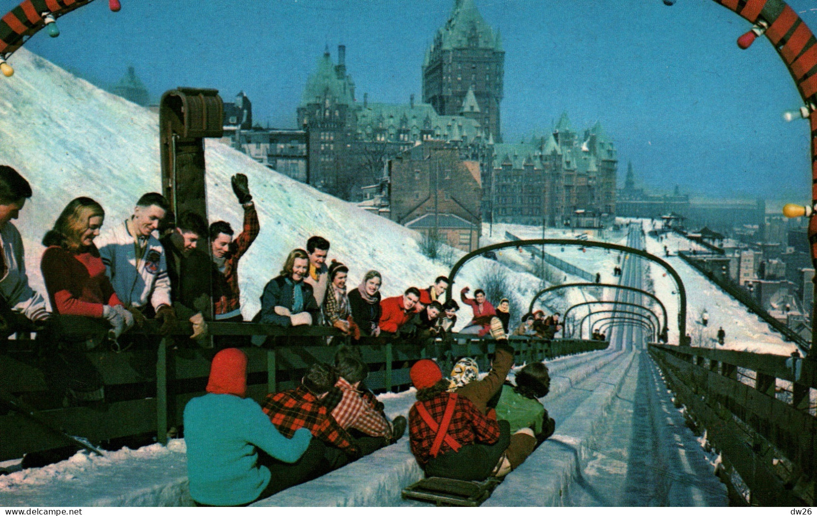 Canada - Château Frontenac - The Toboggan Slide On Dufferin Terrace - Carte Non Circulée - Québec - Château Frontenac