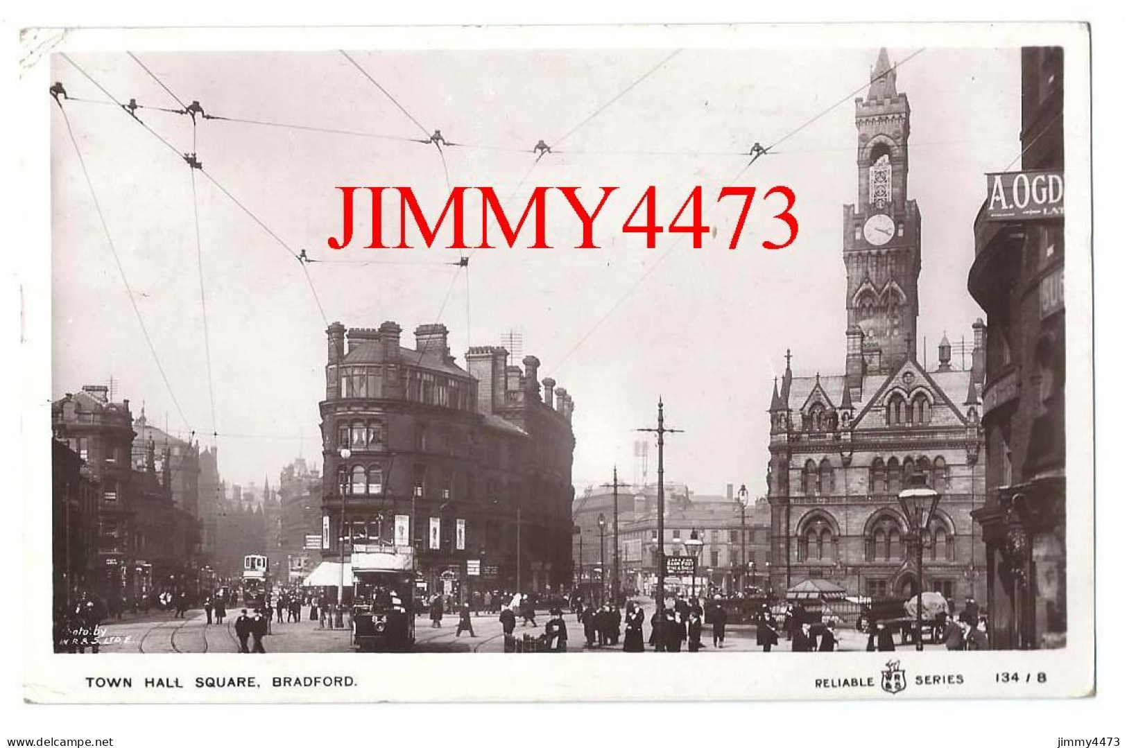 CPA - BRADFORD - TOWN HALL SQUARE ( Yorkshire England ) Reliable W.R.& S. Série 134/8 - Bradford