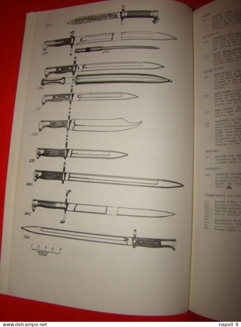 A PRIMER OF WORLD BAYONETS " further knife sabre & sosket bayonets "  John Walter & Gordon Hughes