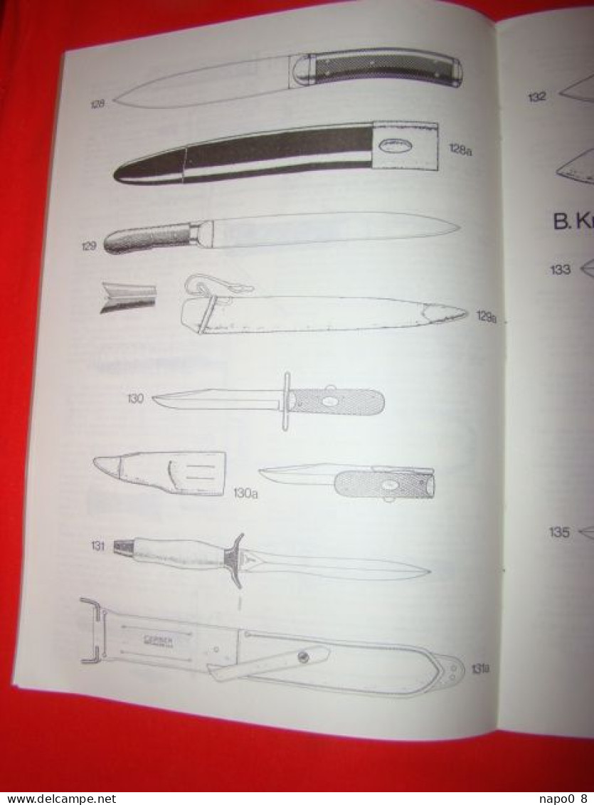 A PRIMER MILITARY KNIVES " Eurropean & Americn Combat Trench & Utility Knves " Par Gordon Hugues & Barry Jenkins Vol.2 - Inglés