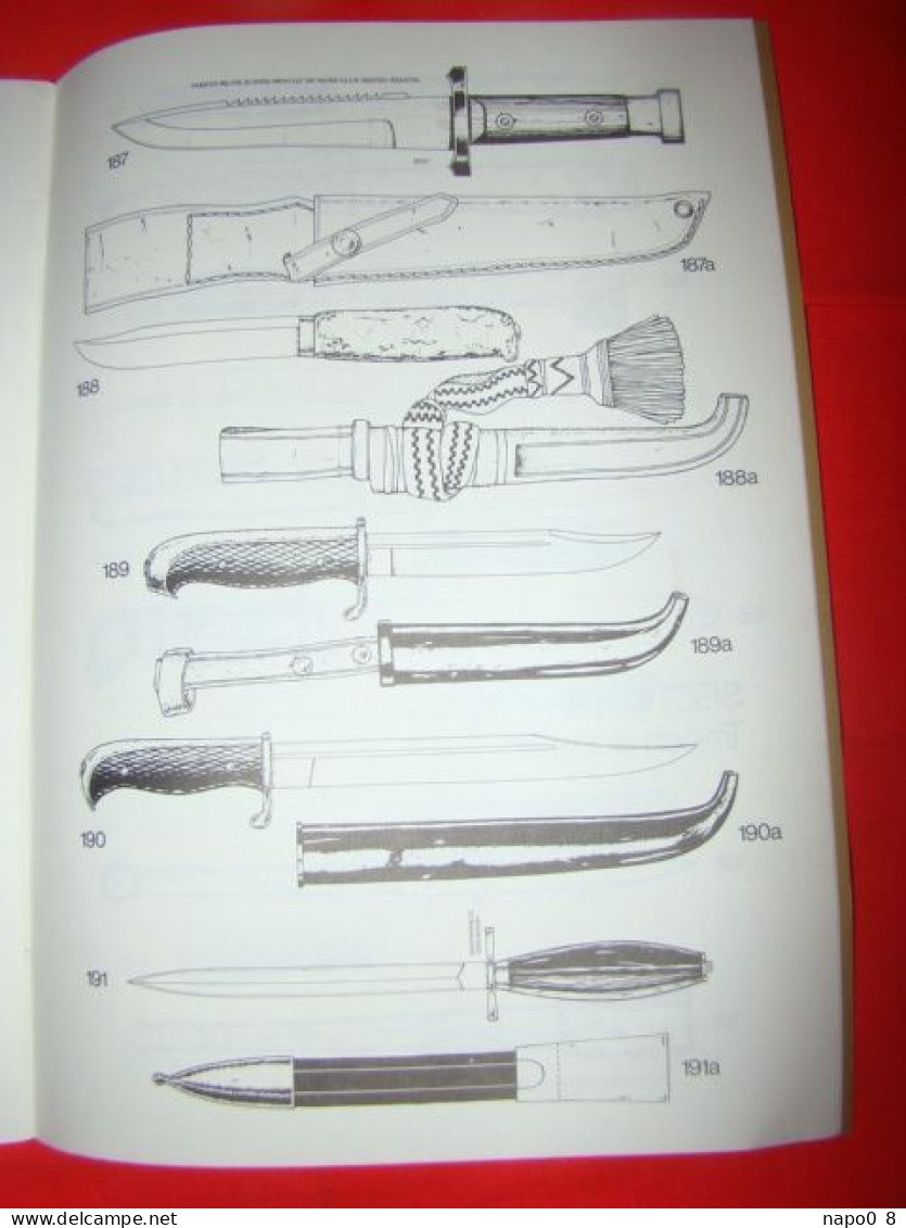 A PRIMER MILITARY KNIVES " eurropean & americn combat trench & utility knves " par Gordon Hugues & Barry Jenkins vol.2