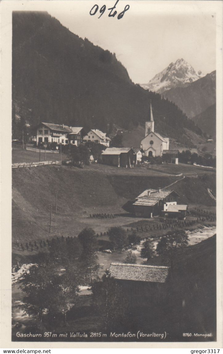 D7914) GASCHURN - 951m Mit Vallula 2815m - Montafon - Tolle FOTO AK - Kirche Häuser ALT - Gaschurn