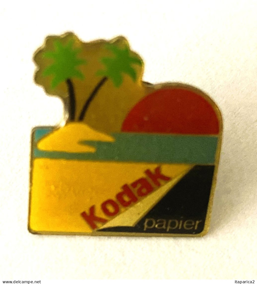 PINS  PHOTOGRAPHIE  PAPIER PHOTO KODAK PLAGE PALMIER SOLEIL / 33NAT - Photographie