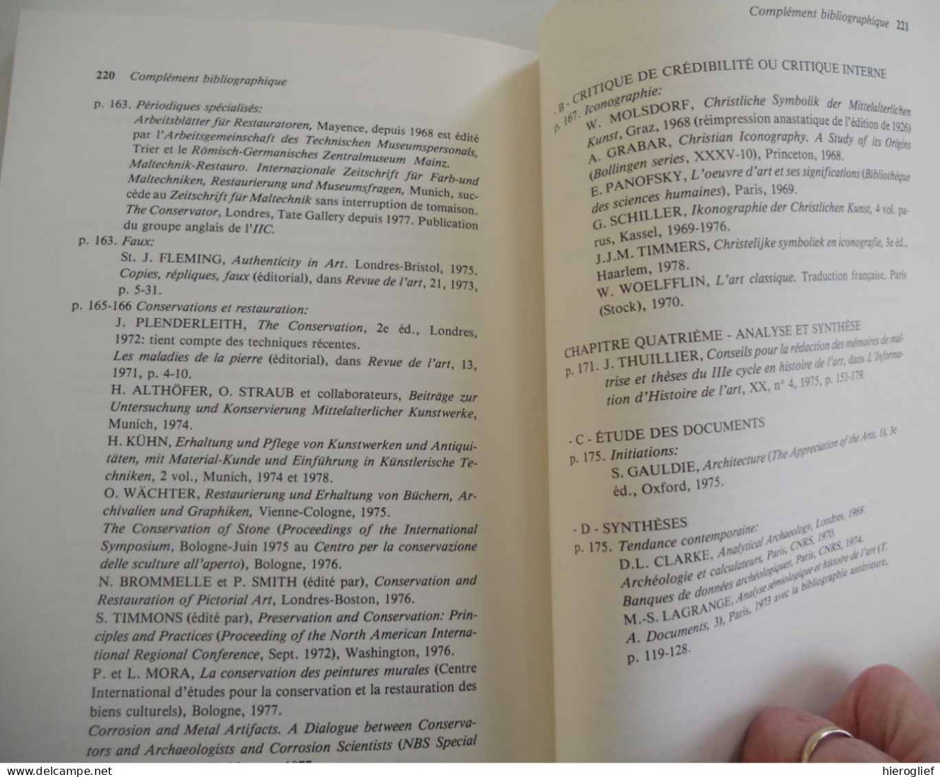 Introduction à l'archéologie et à l'histoire de l'art par Jacques Lavalleye 1979 Louvain-la-Neuve monumen ts objets