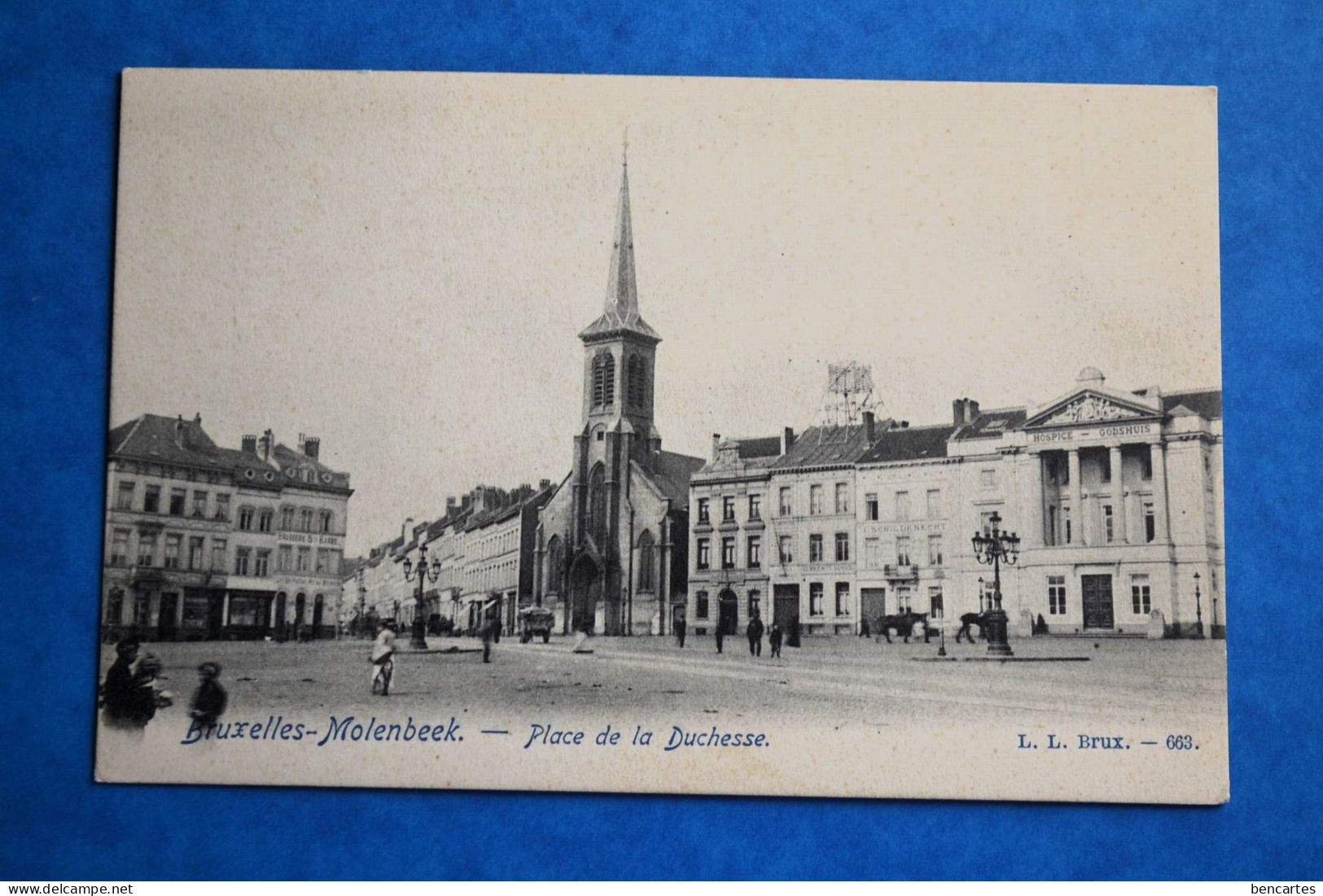 Bruxelles-Molenbeek : Place De La Duchesse Animée. Variante Rare - Molenbeek-St-Jean - St-Jans-Molenbeek