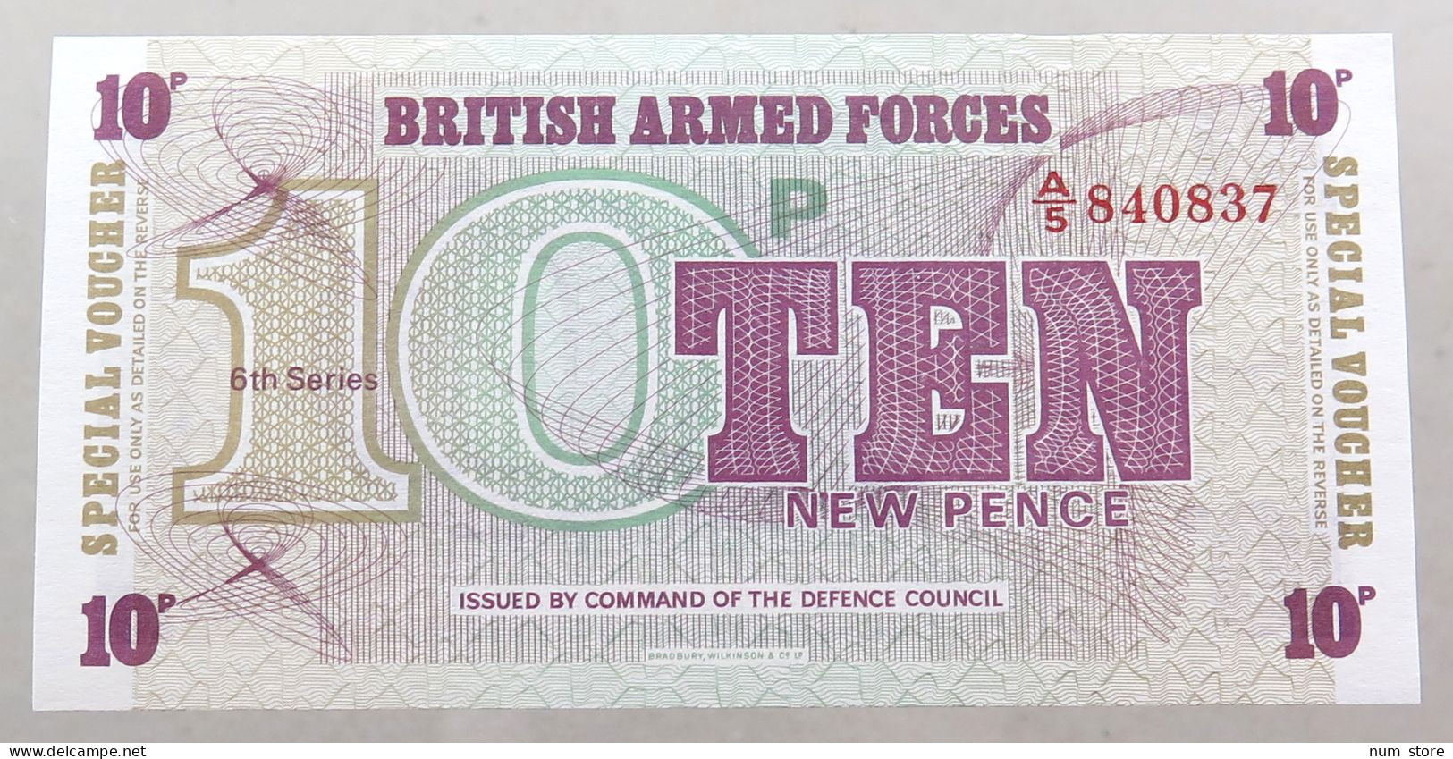 GREAT BRITAIN 10 PENCE  BRITISH ARMED FORCES #alb049 0117 - British Troepen & Speciale Documenten