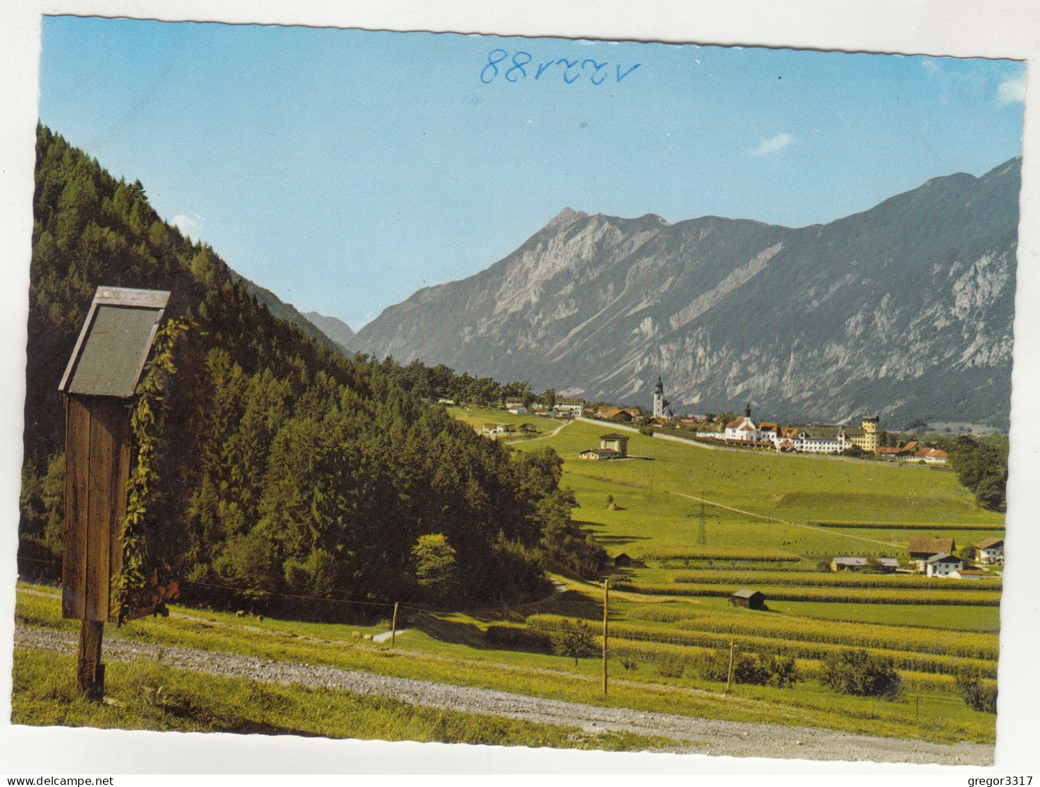 D8091) STAMS - Holzkreuz Mit Blick über Wiese Auf Häuser U. Kirche - Stams