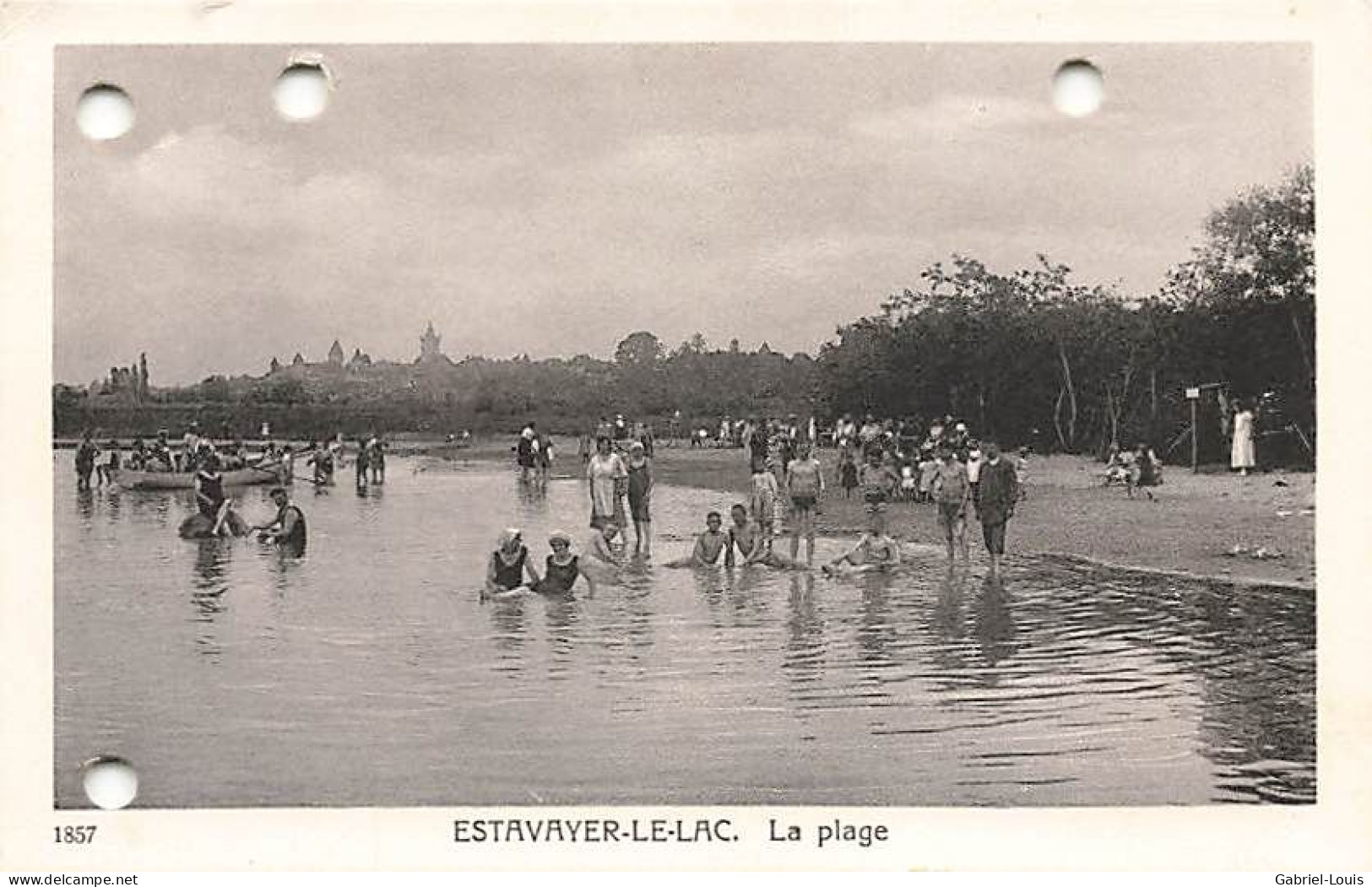 Estavayer-le-lac La Plage Animée (Trous!) - Estavayer