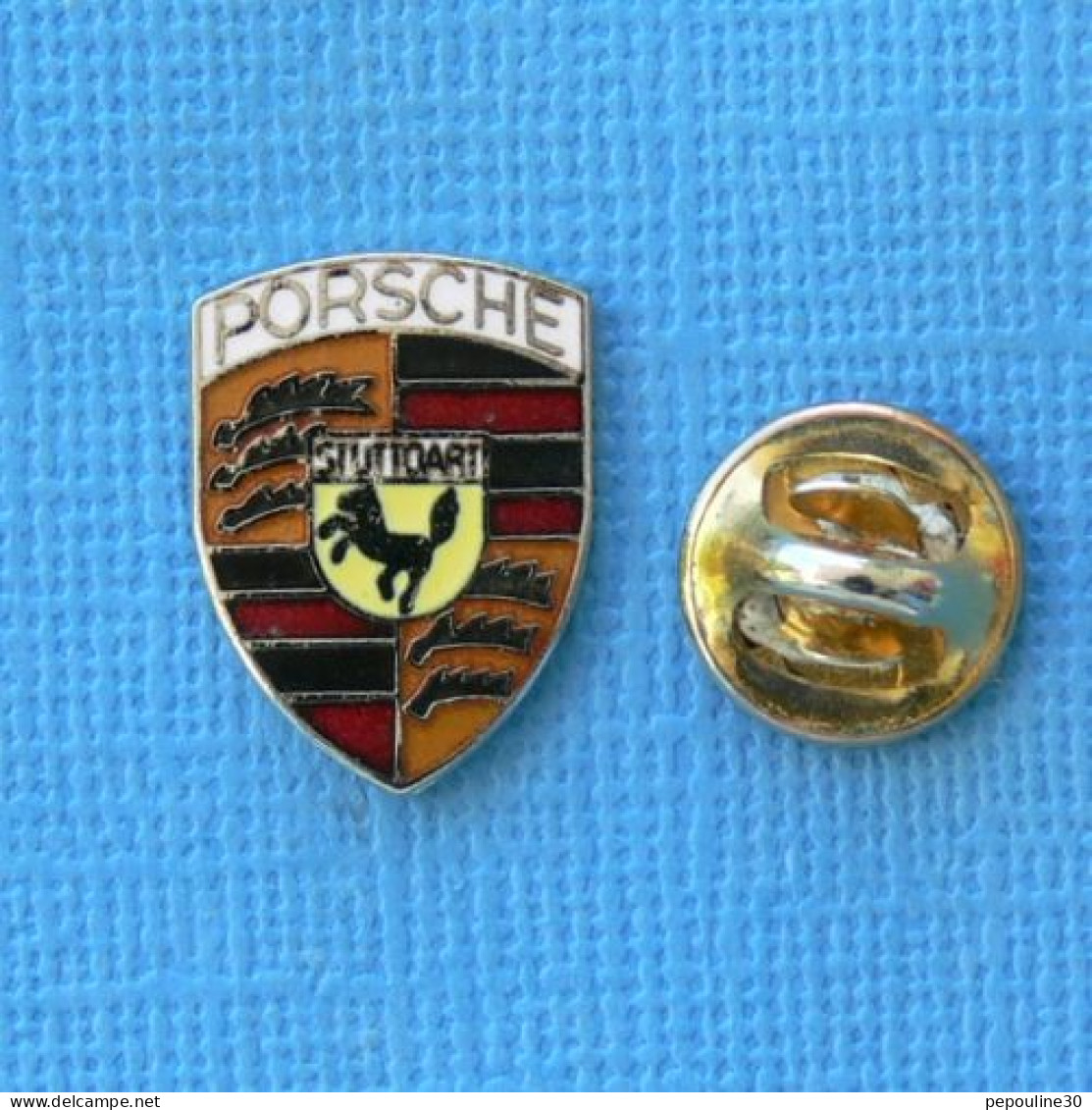 1 PIN'S //  ** LOGO / PORSCHE STUTTGART ** - Porsche