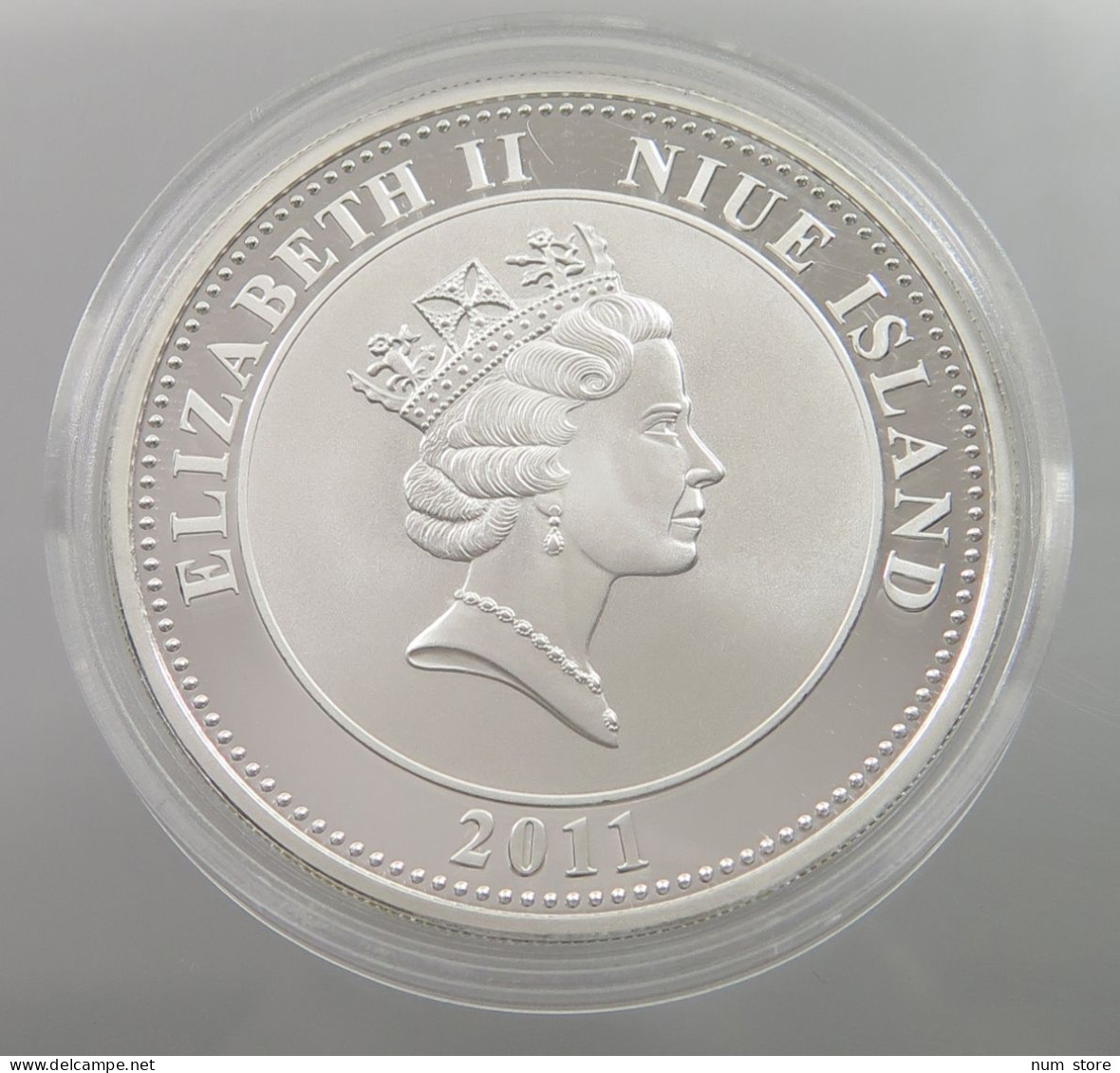 NIUE DOLLAR 2011  #alb048 0019 - Niue