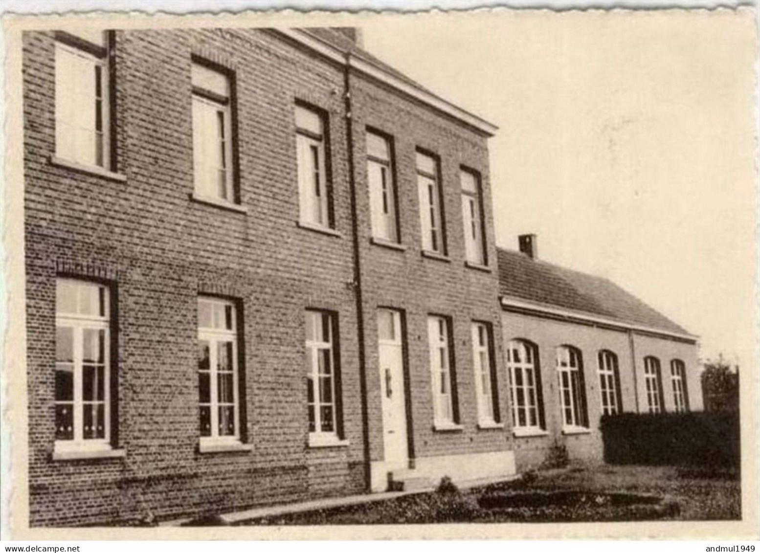 ZOERSEL - Klooster En School - Zoersel