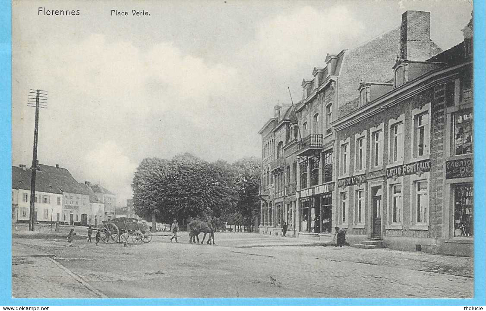 Florennes-+/-1910-Place Verte-Attelage-Cheval-Café De L'Union, Louis Pestiaux-Drapeau National-Animée-Edit.réservée B.L. - Florennes