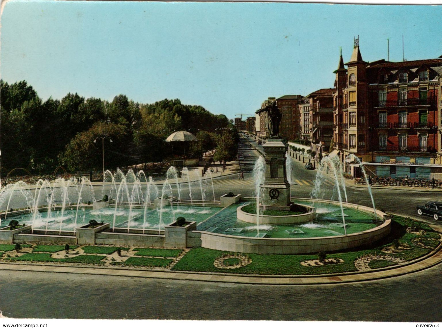 LEON - Plaza De Guzmán - León