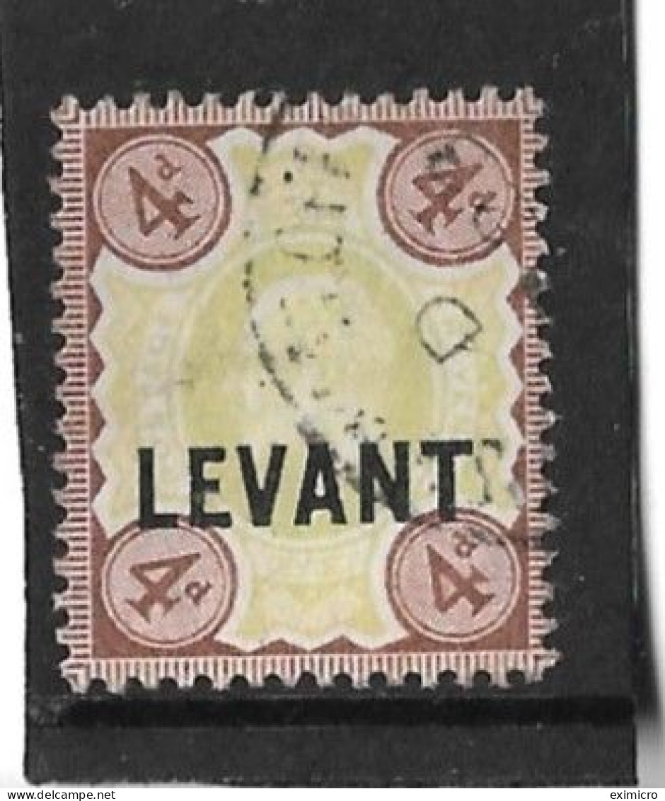 BRITISH LEVANT 1905 4d GREEN AND CHOCOLATE-BROWN SG L7a FINE USED Cat £85 - Brits-Levant