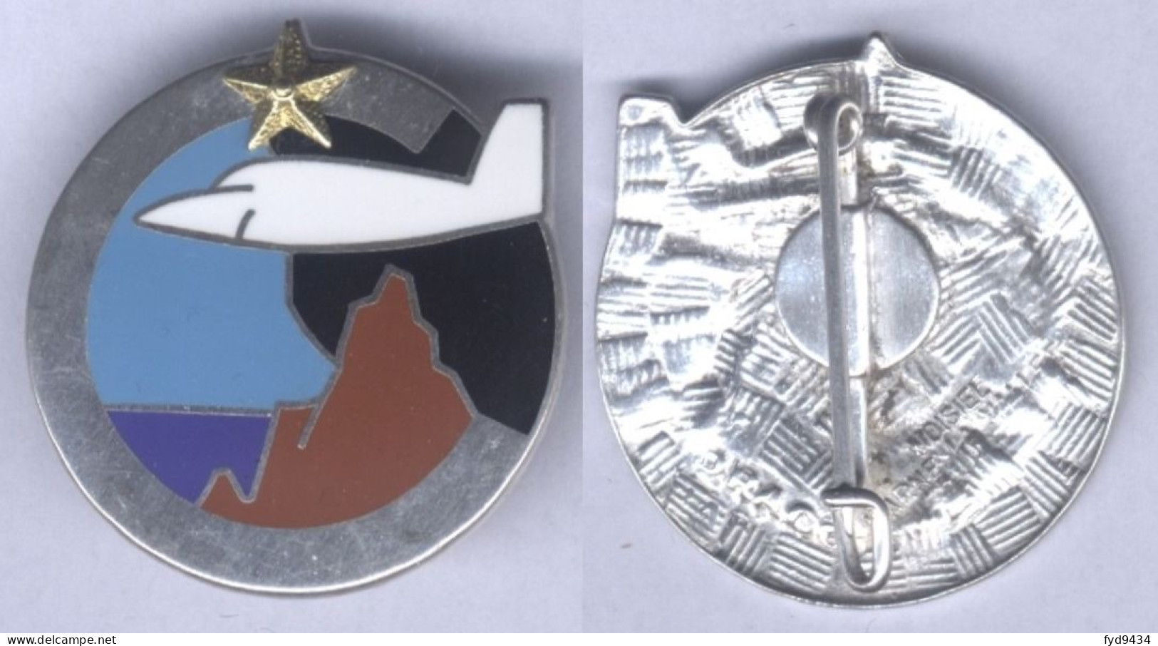 Insigne De La Base Aérienne De Yaoundé ( Cameroun ) - Airforce