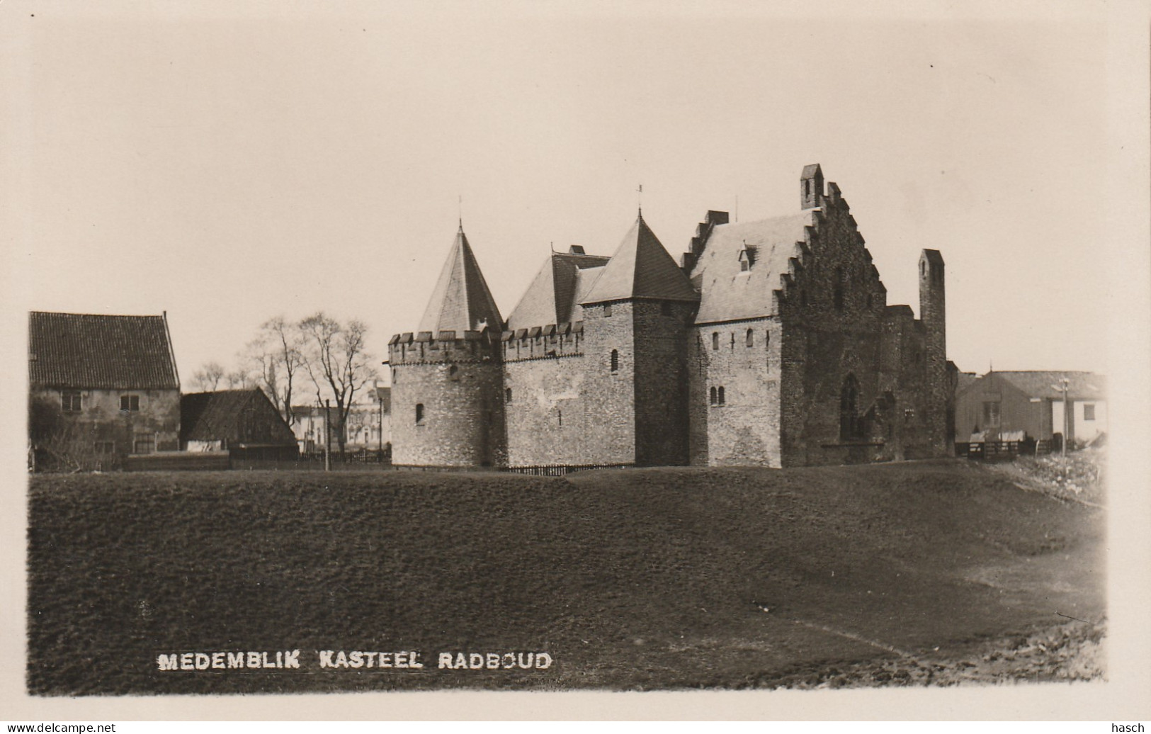 489130Medemblik, Kasteel Radbout. (FOTOKAART)  - Medemblik