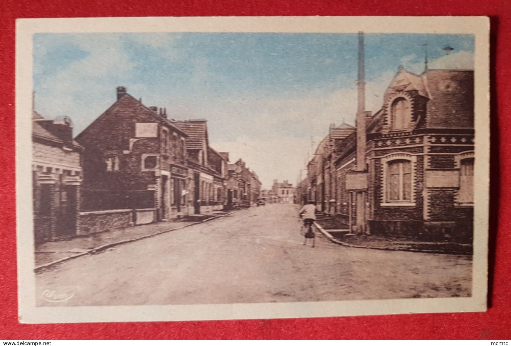 CPA - Chaulnes -(Somme) - Rue Des Moulins - Chaulnes