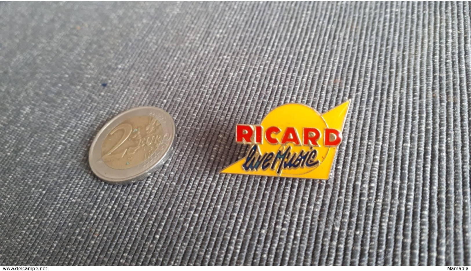 PIN'S PINS RICARD LIVE MUSIC APERITIF APERO ALCOOL ANIS - Beverages