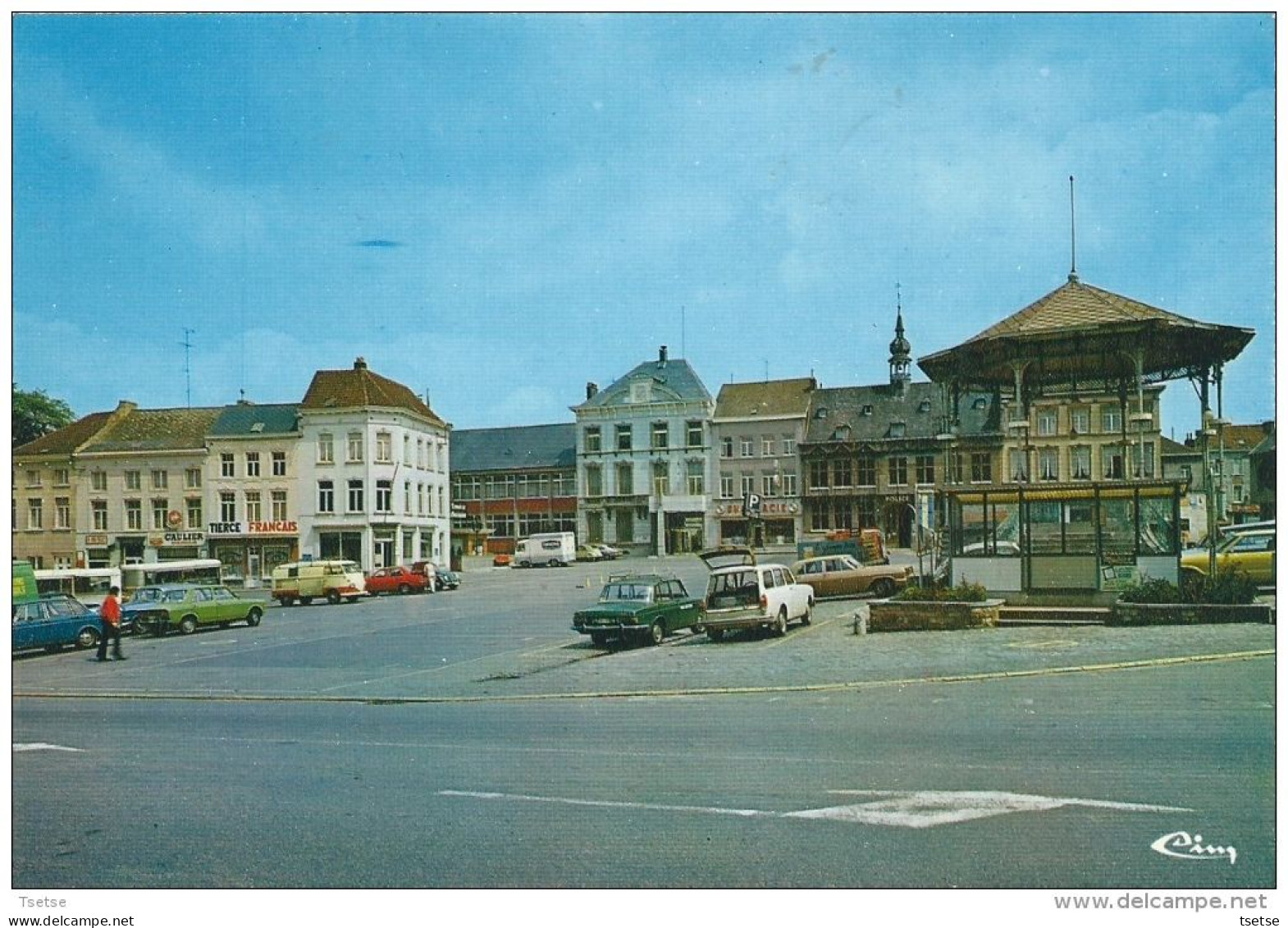 Braine-le-Comte - La Place Et ... Le Kiosque - Voitures , Années 70 - Braine-le-Comte