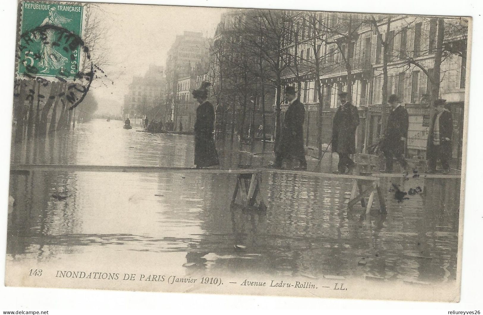 CPA, Th Inond ,N°143, Inondations De Paris , Janvier 1910 ,avenue Ledru-Rollin ,Ed. LL. 1910 - Floods