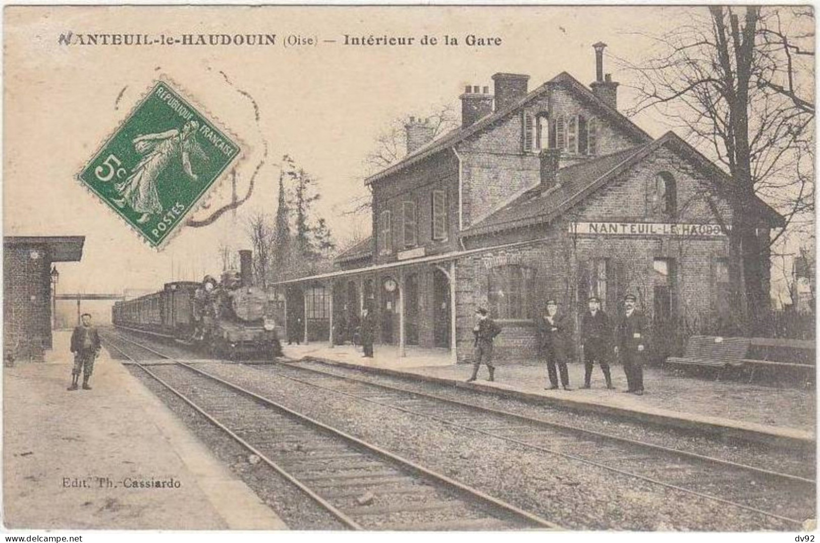 OISE NANTEUIL LE HAUDOUIN INTERIEUR DE LA GARE TRAIN BEAU PLAN - Nanteuil-le-Haudouin