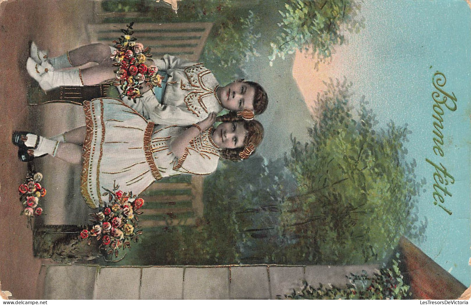 FÊTES ET VOEUX - Bonne Fête - Deux Enfants En Tenue Traditionnelle - Banc - Fleurs - Colorisé - Carte Postale Ancienne - Año Nuevo