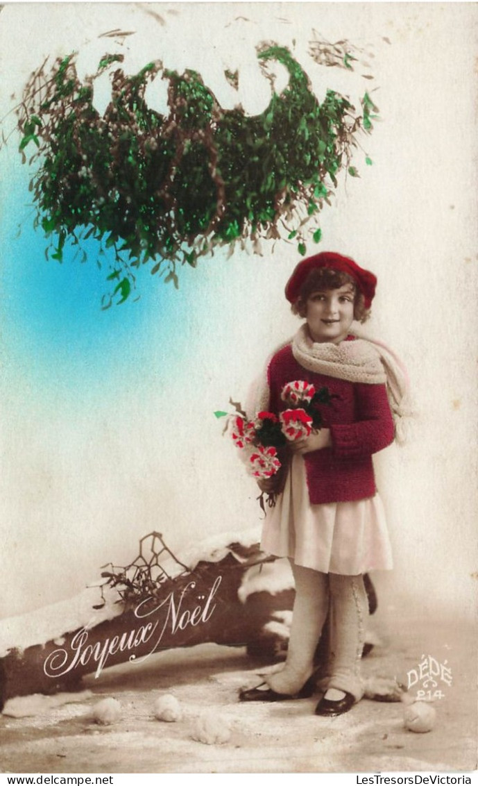 FÊTES ET VOEUX - Joyeux Noël - Petite Fille En Gilet Rouge - Guis - Colorisé - Carte Postale Ancienne - Andere & Zonder Classificatie