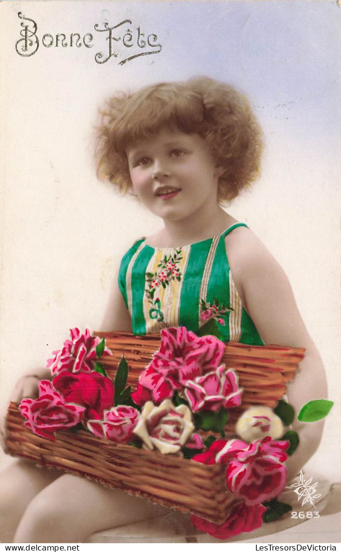 FÊTES ET VOEUX - Bonne Fête - Une Fillette Et Un Panier De Fleurs - Robe Verte - Carte Postale Ancienne - Otros & Sin Clasificación