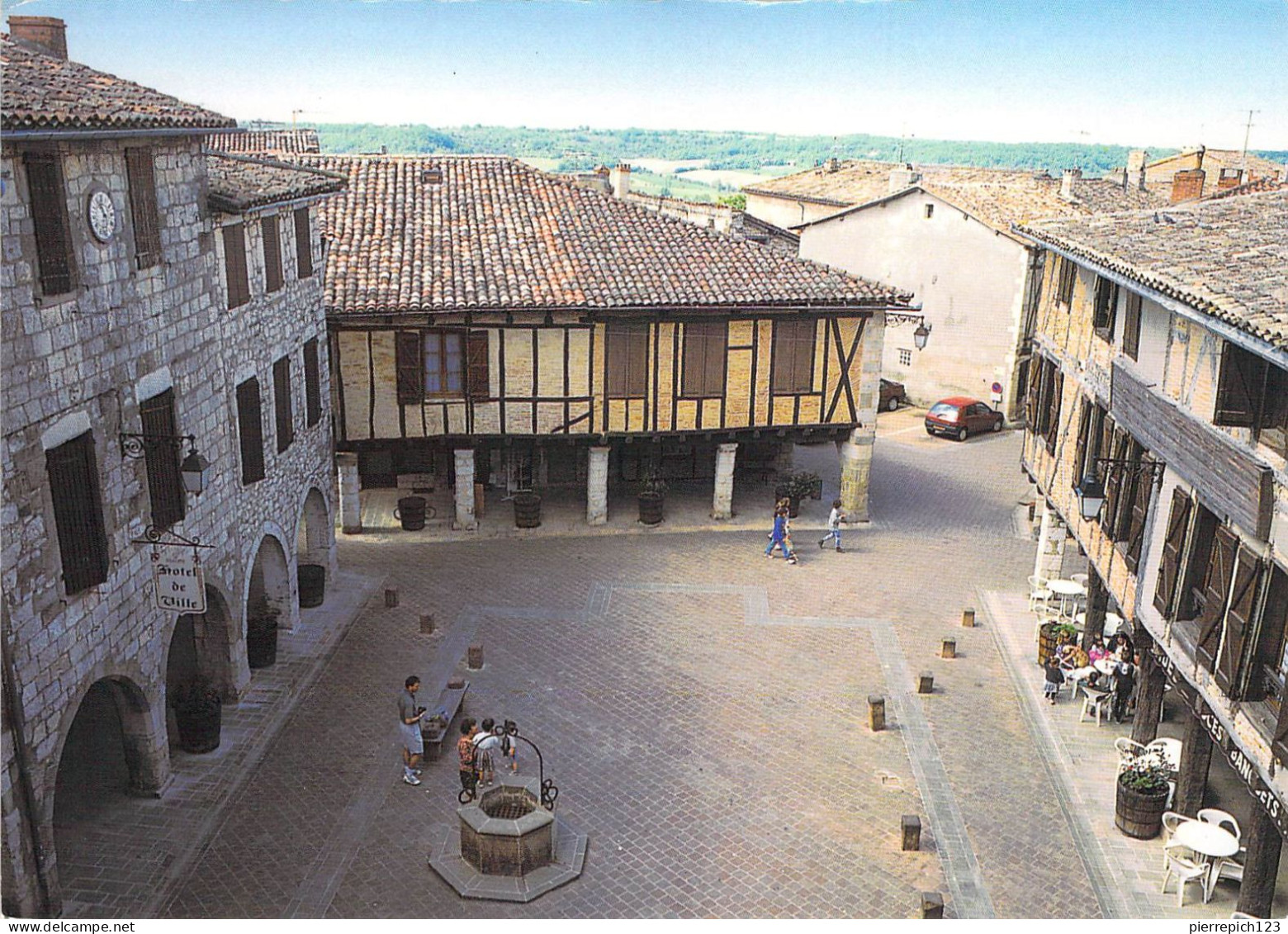 81 - Castelnau De Montmirail - Place De La Mairie - Castelnau De Montmirail