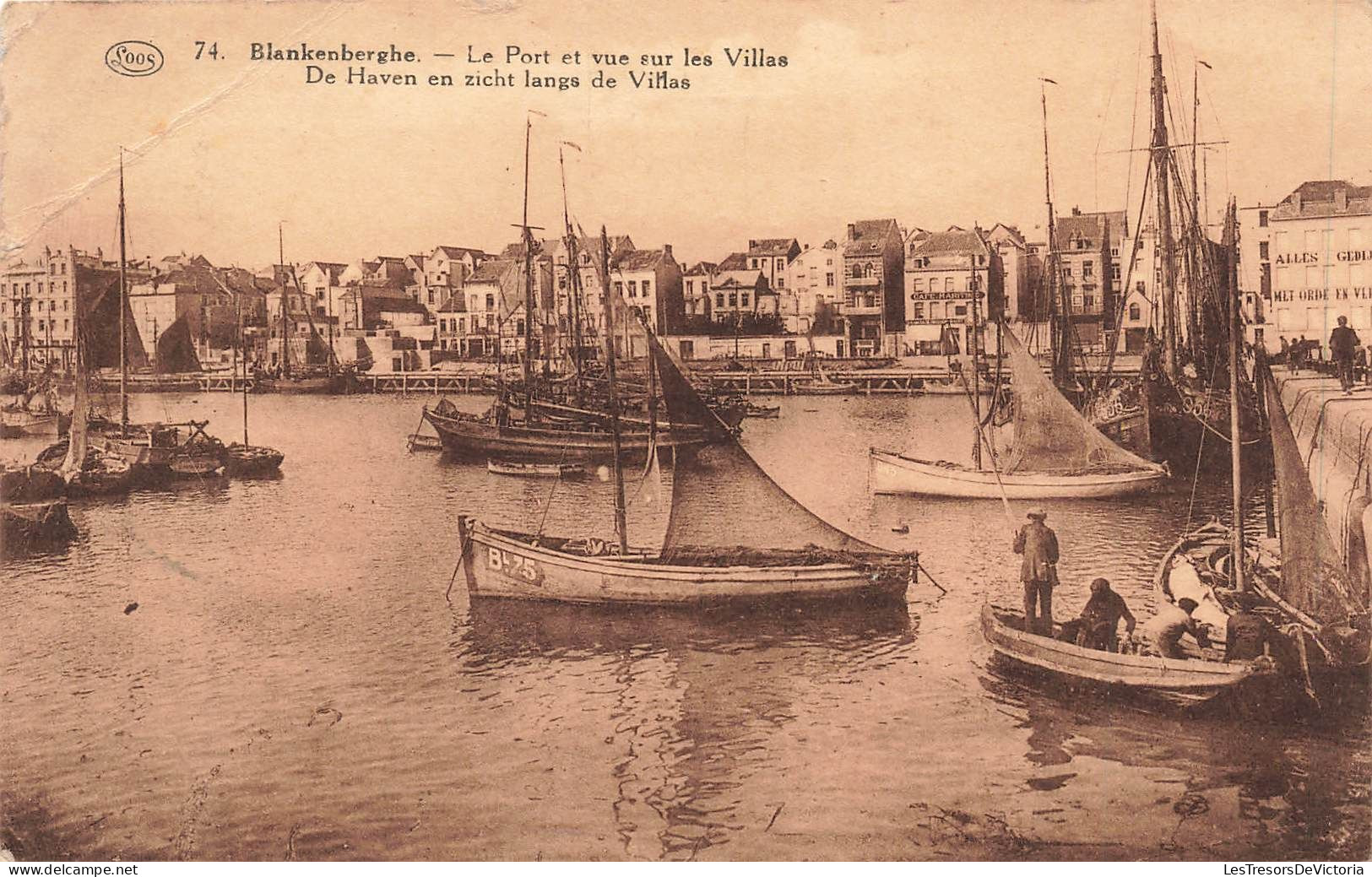BELGIQUE - Blankenberghe - Le Port Et Vue Sur Les Villas - Bateaux - Carte Postale Ancienne - Blankenberge