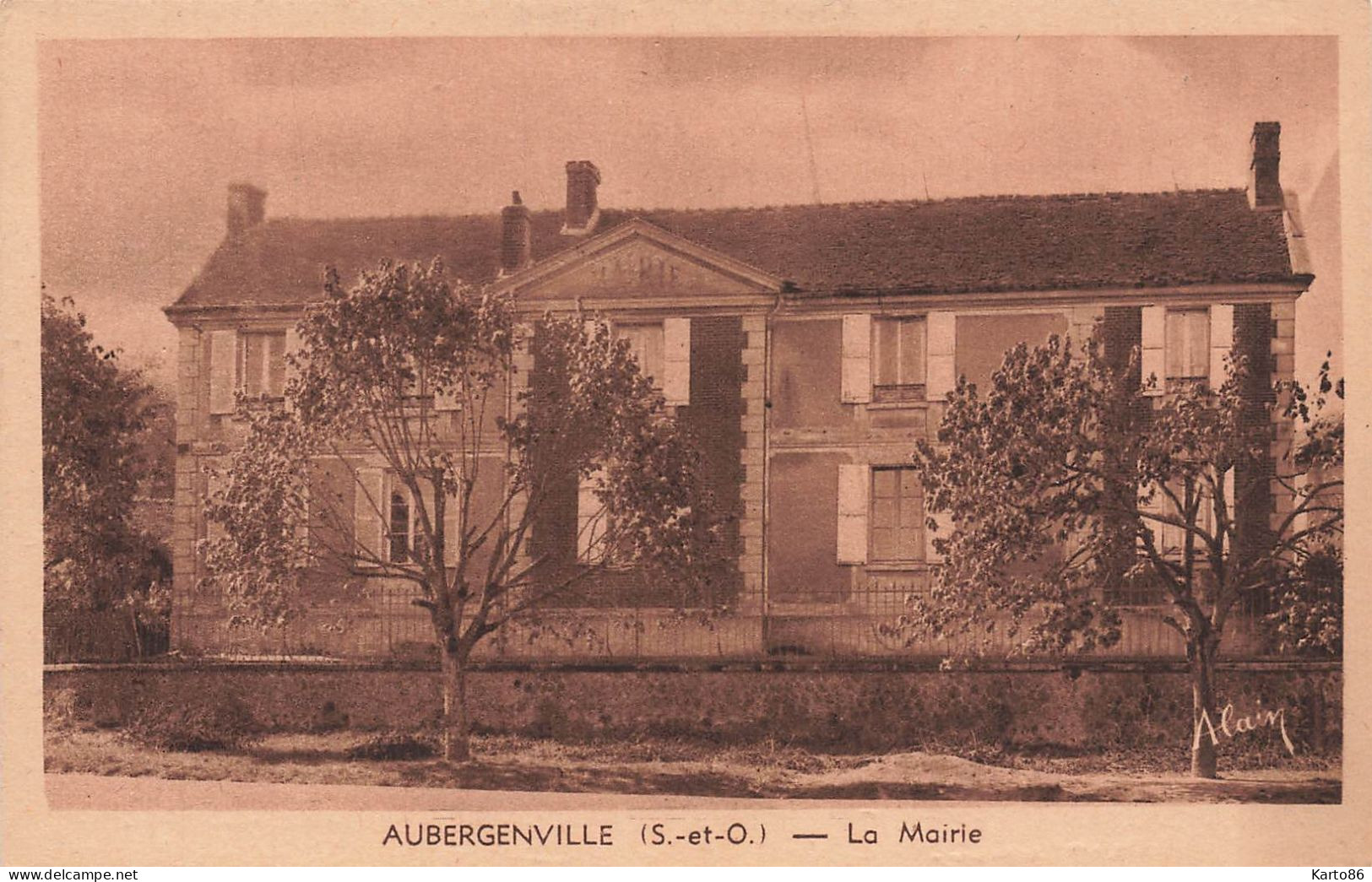 Aubergenville * Façade De La Mairie * Hôtel De Ville - Aubergenville
