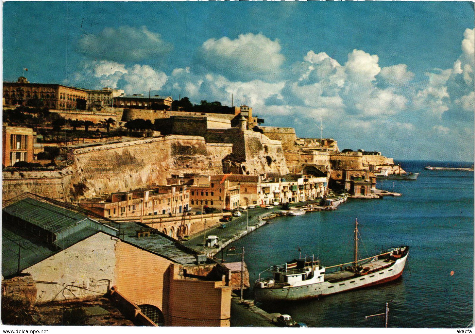 CPM AK View Of Valletta Bastione And Grand Harbour MALTA (1260745) - Malte