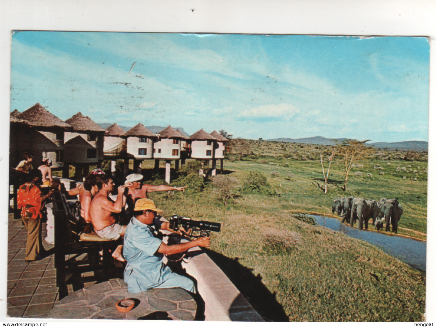 Timbre , Stamp " Costume Traditionnel De Cérémonie ; Minéral : Kyanite " Cp , Carte , Postcard  Du 15/02/82 - Kenya (1963-...)