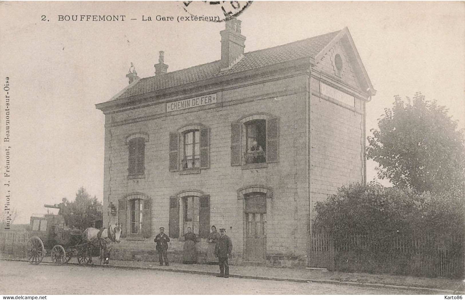 Bouffemont * La Gare Du Village * L'extérieur * Attelage * Ligne Chemin De Fer - Bouffémont