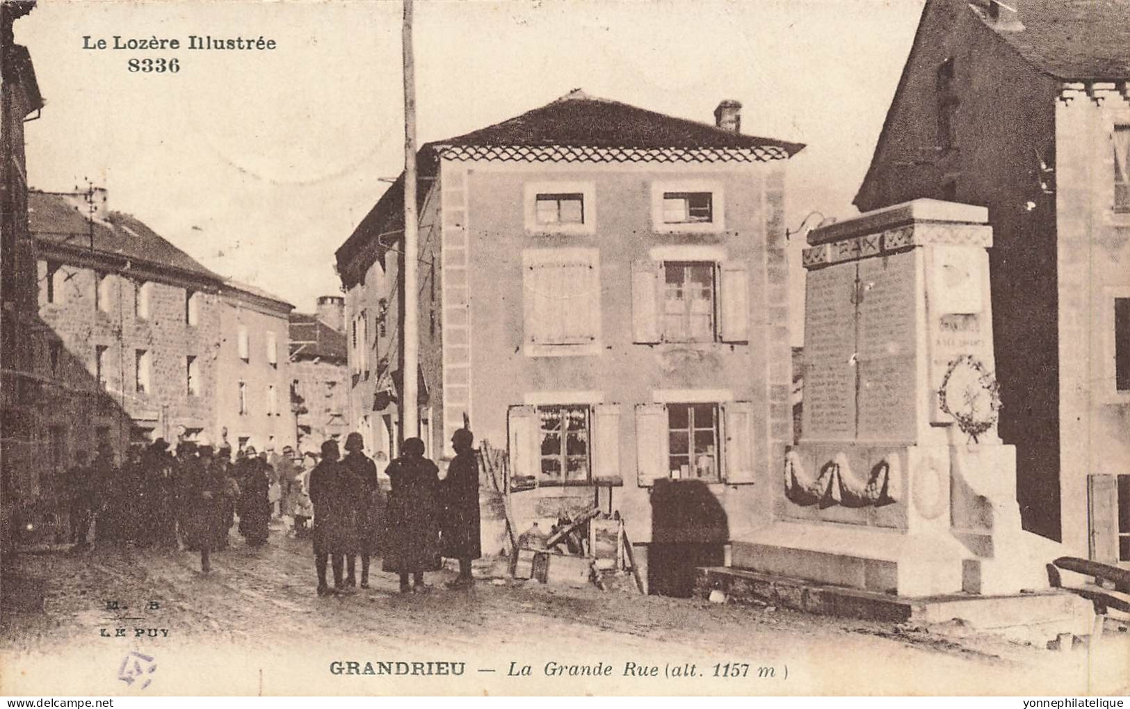 48 - LOZÈRE - GRANDRIEU - La Grande Rue - Montée Du Drapeau Monuments Aux Morts - 10063 - Gandrieux Saint Amans