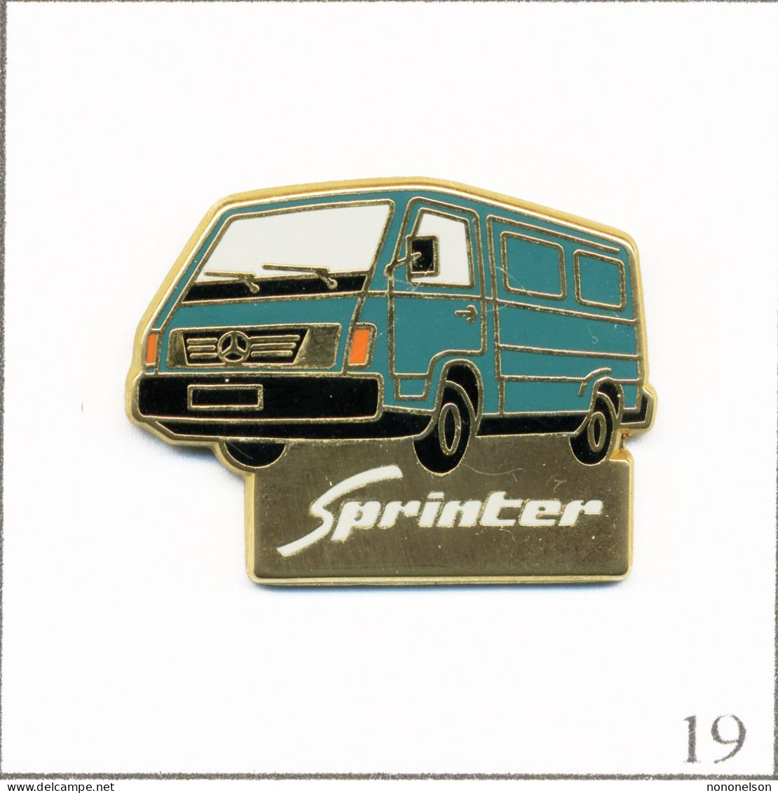 Pin's Transport - Utilitaire / Mercedes Sprinter - Version Verte. Estampillé Sofrec. Zamac. T726-19 - Mercedes