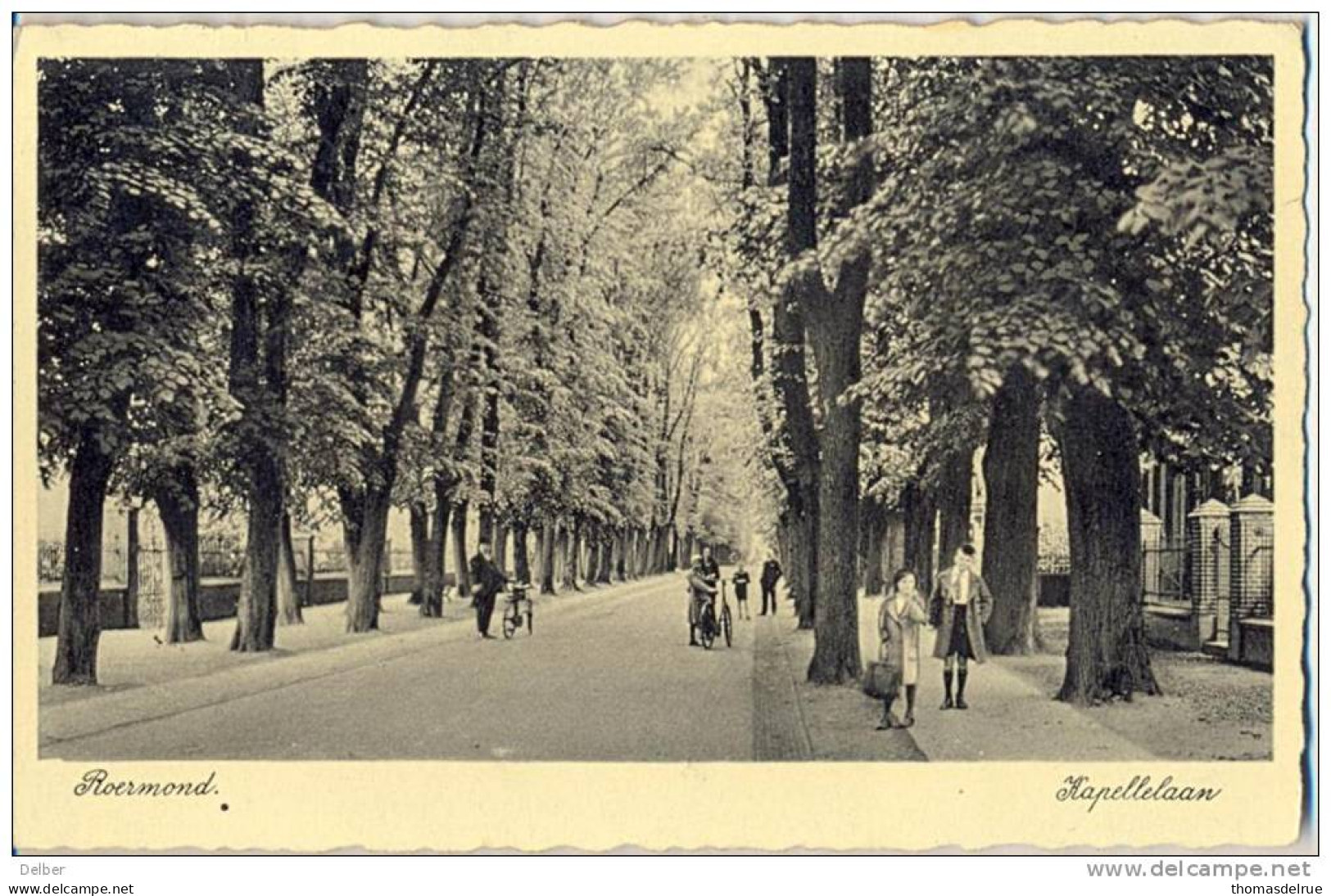 _Np400: ROERMOND -Kapellelaan ... Postzegel.. Fietsers Staan Stil En Poseren.. Ook De Wandelaars... - Roermond