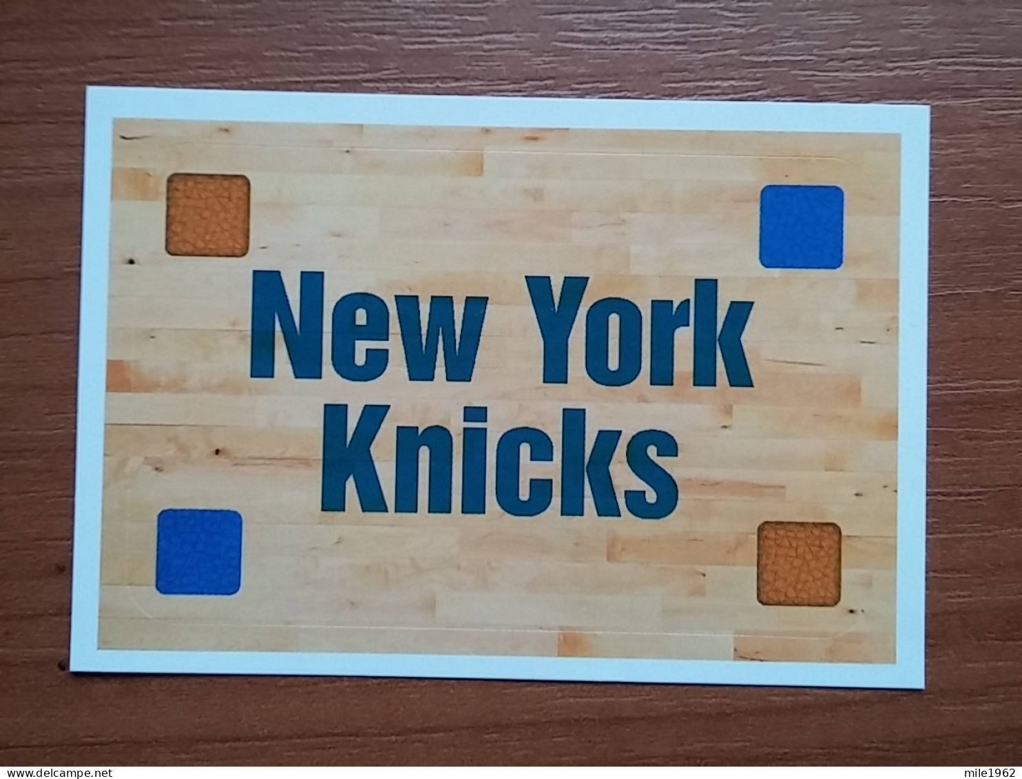 ST 3 - NBA SEASONS 2019-20, Sticker, Autocollant, PANINI, No.173, Team Name, New York Knicks - 2000-Now