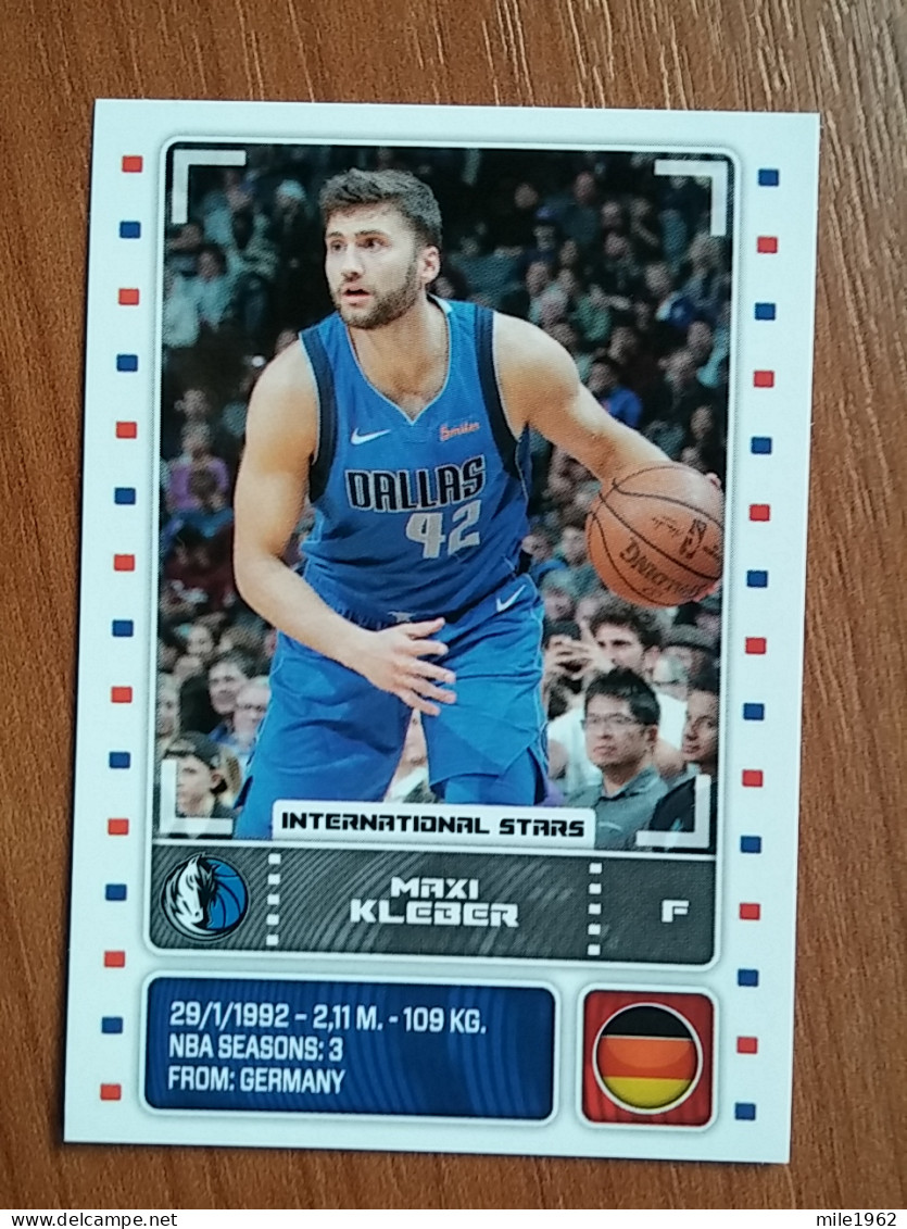 ST 6 - NBA SEASONS 2019-20, Sticker, Autocollant, PANINI, No.433, Maxi Kleber, International Stars - Livres