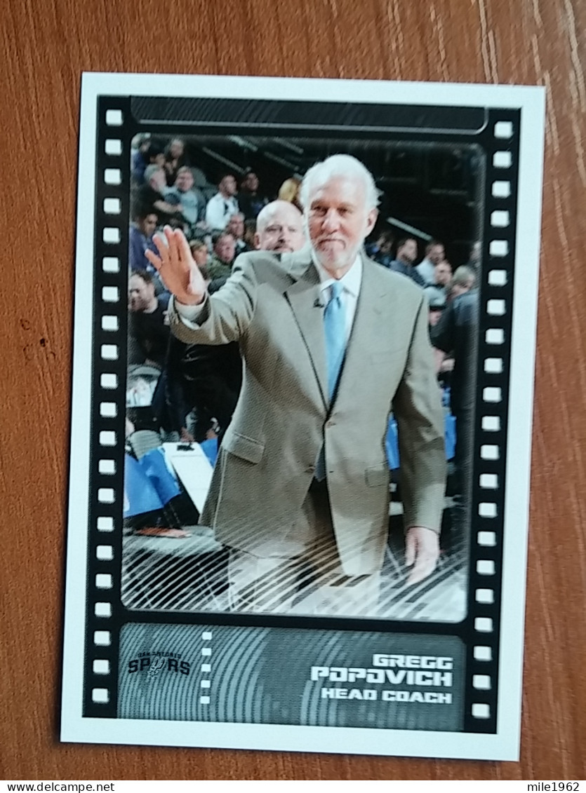 ST 6 - NBA SEASONS 2019-20, Sticker, Autocollant, PANINI, No.404 Gregg Popovich (head Coach), San Antonio Spurs - Books