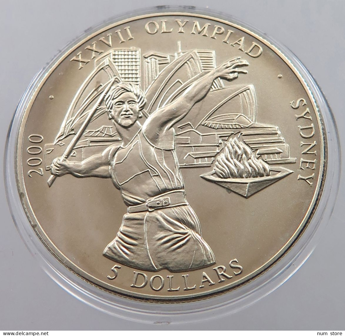 LIBERIA 5 DOLLARS 2000  #alb056 0029 - Liberia