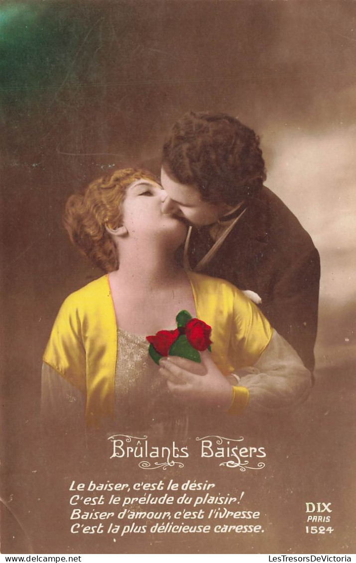 COUPLES - Brûlants Baisers - Couple S'embrassant - Carte Postale Ancienne - Couples