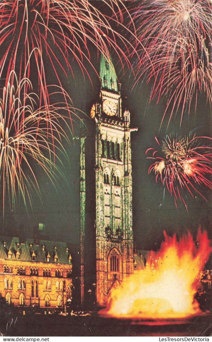 CANADA - Feux D'artifice Sur La Colline Du Parlement Et Flamme Du Centenaire Avec La Tour De La Paix - Carte Postale - Ottawa