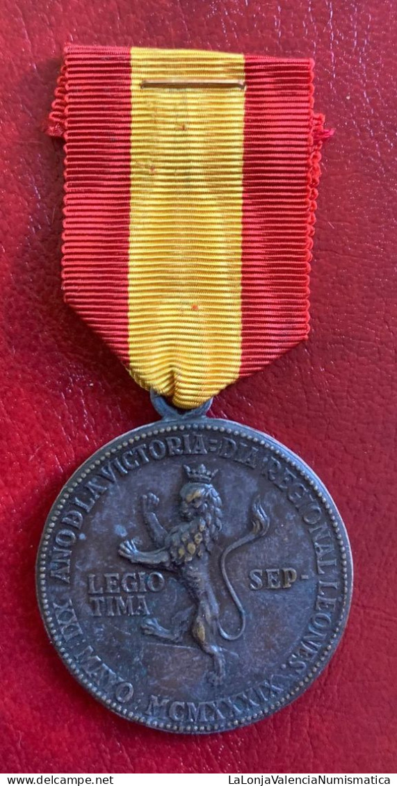 España Medalla Franco Campo Leones  PG 881 - Sonstige & Ohne Zuordnung