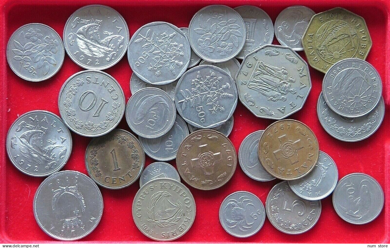 COLLECTION LOT MALTA 33PC 220G  #xx7 019 - Malte